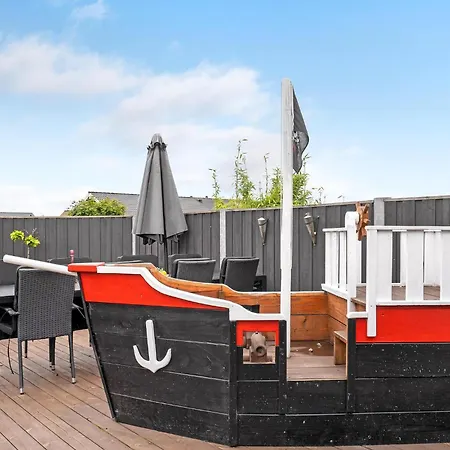 Four-bedroom In Haderslev 別荘 *