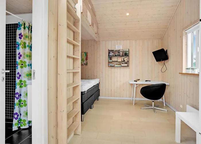 Ferienhaus Four-bedroom In *